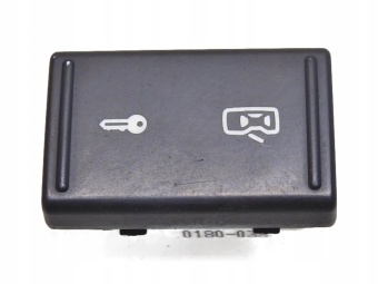 PRZYCISK BLOKADY DRZWI SKODA FABIA II 5J0962125