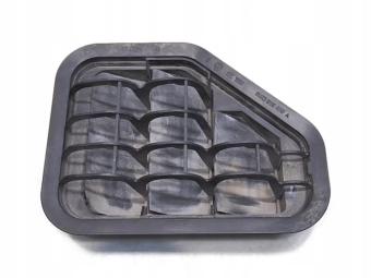 KRATKA WENTYLACYJNA LEWY TYŁ VW GOLF V PLUS 5M0819465A