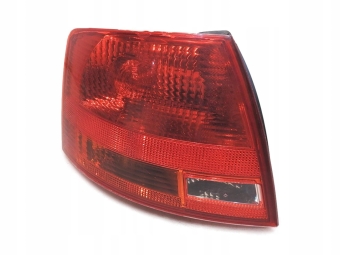 LAMPA LEWA TYLNA TYŁ AUDI A4 B7 AVANT 8E9945095E