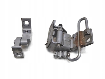 ZAWIAS ZAWIASY DRZWI PRAWY PRZÓD LY7W AUDI A4 B7 8E0831412B