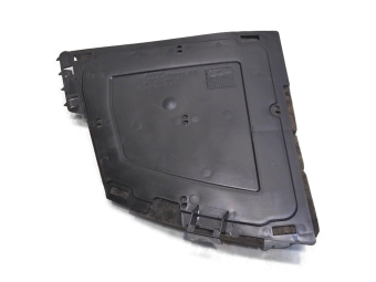 ZAŚLEPKA BOCZEK BAGAŻNIKA AUDI A4 B7 AVANT 8E9864897C