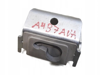 UCHWYT MOCOWANIE BAGAŻNIKA AUDI A4 B7 AVANT 8E9861706A