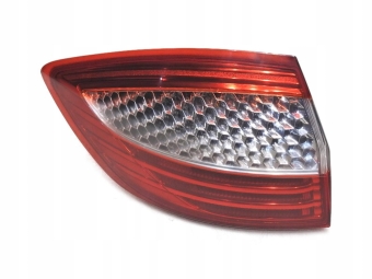 LAMPA LEWA TYLNA TYŁ FORD MONDEO MK4 KOMBI 7S71-13405-B