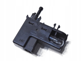 LAMPKA OŚWIETLENIE SCHOWKA FORD MONDEO MK4 1S41-13B748-AD