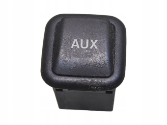 GNIAZDO AUX AUDI A3 8P 8J0035475