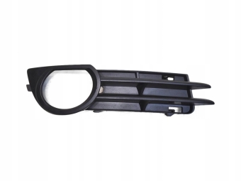 KRATKA ZDERZAKA PRAWA AUDI A3 8P 8P4807682B