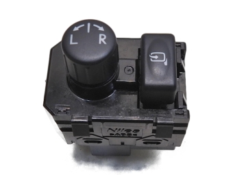 PRZYCISK REGULACJI LUSTEREK SUBARU OUTBACK IV 83061AJ000