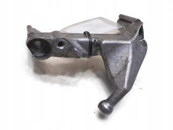 ŁAPA MOCOWANIE POMPY VACU MERCEDES W203 2.2 CDI A6460160038