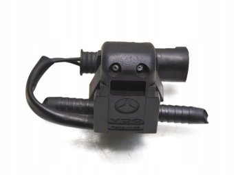 DYSZA SPRYSKIWACZA MASKI MERCEDES W203 LIFT