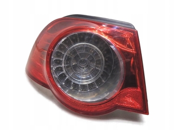 LAMPA LEWA TYLNA TYŁ VW EOS 1Q0945095