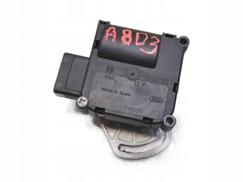 SILNICZEK NAGRZEWNICY AUDI A8 D3 4E0820511 0132801323 MF116880-2241