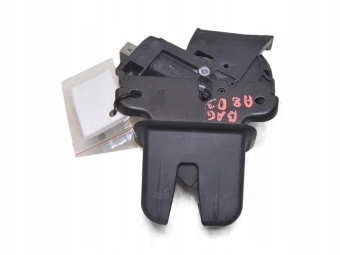 ZAMEK KLAPY TYŁ AUDI A8 D3 4F5827505C