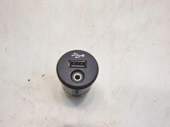 GNIAZDO USB AUX NISSAN MICRA K13