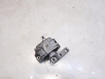 ŁAPA PODUSZKA SILNIKA AUDI A3 8P 1.9 TDI 1K0199262AS
