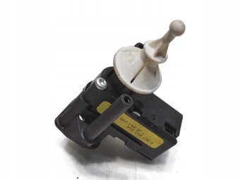 SILNICZEK REGULACJI LAMPY AUDI A3 8P 1J0941295A