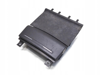 POPIELNICZKA AUDI A3 8P 8P0857951