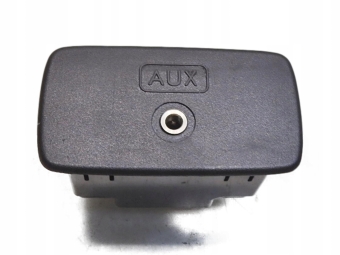 GNIAZDO AUX SUBARU LEGACY V