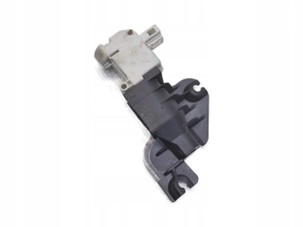 SIŁOWNIK SCHOWKA AUDI A6 C6 3B0959782A