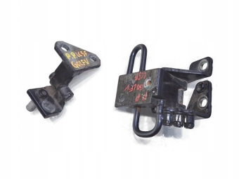 ZAWIAS ZAWIASY DRZWI PRAWY PRZÓD LC5F VW GOLF V 1K0831412M