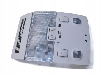 LAMPKA OŚWIETLENIE KABINY AUDI A4 B7 8E0951177 70103105