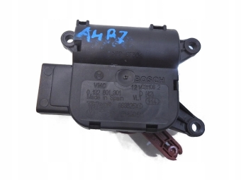 SILNICZEK NAGRZEWNICY AUDI A4 B7 8E1820511 0132801301 663825XD