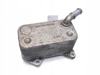 CHŁODNICZKA OLEJU AUDI A4 B7 2.0 TFSI 06D117021C