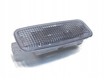 LAMPKA OŚWIETLENIE WNĘTRZA PRZÓD AUDI A6 C6 4D0947105A