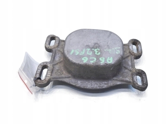 ŁAPA SILNIKA AUDI A6 C6 3.2 FSI 4B0199335L