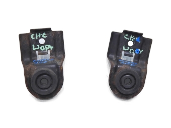 UCHWYT MOCOWANIE CHŁODNICY WODY SUBARU FORESTER III