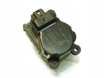 SILNICZEK NAGRZEWNICY FORD FOCUS MK3 3M5H-19E616-AB EAD251
