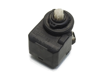 SILNICZEK REGULACJI LAMPY PRAWY JAGUAR XF X250 008830-HL0