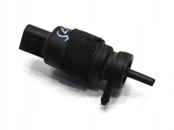 POMPKA SPRYSKIWACZA SZYBY CZOŁOWEJ AUDI A6 C6 1J5955651
