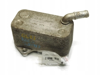 CHŁODNICZKA OLEJU AUDI A6 C6 2.0 TFSI 06D117021C