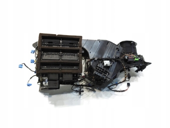NAGRZEWNICA PORSCHE CAYENNE I 4.5 V8 TURBO 7L0820005AS 52495309