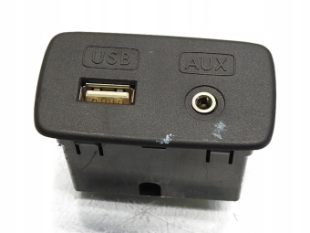 GNIAZDO USB AUX SUBARU IMPREZA III GH