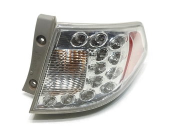 LAMPA PRAWA TYLNA TYŁ LED SUBARU IMPREZA III GH 220-20024