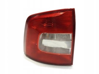 LAMPA LEWA TYLNA TYŁ SKODA OCTAVIA II LIFT KOMBI 1Z9945111A