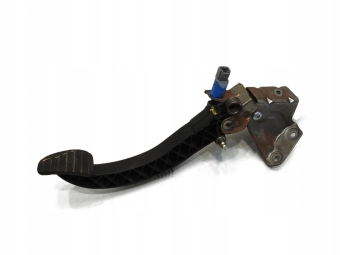 PEDAŁ SPRZĘGŁA RENAULT KANGOO II 1.5 DCI 8200590247