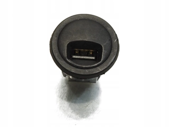 GNIAZDO USB PEUGEOT 208 LIFT 9800714777