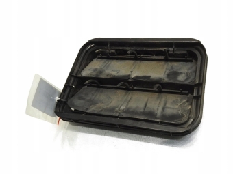 KRATKA WENTYLACYJNA TYŁ RENAULT CLIO III KOMBI 7700838358