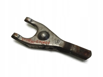 ŁAPA SPRZĘGŁA KIA SPORTAGE III 1.7 CRDI