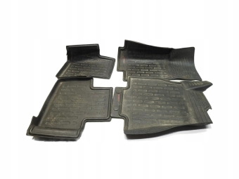 DYWANIKI WYCIERACZKI MERCEDES B W245 LIFT A1696840902
