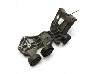 ŁAPA PODSTAWA ALTERNATORA MERCEDES W245 B180 1.7