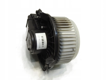 WENTYLATOR DMUCHAWA TOYOTA AURIS II 2727008084