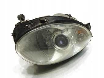 LAMPA LEWY PRZÓD MERCEDES R W251 A2518260191