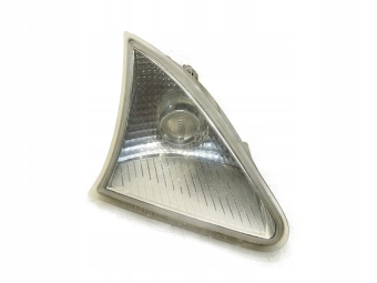 LAMPA POZYCYJNA PRAWY PRZÓD MERCEDES R W251 A2518201056