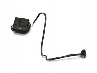 SILNICZEK NAGRZEWNICY RENAULT TRAFIC II 1.9 DCI 16107220006