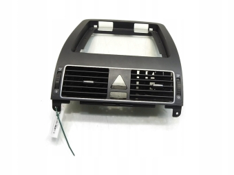 KRATKA NAWIEWU ŚRODKOWA VW TOURAN 1T3 LIFT 1T1819728G