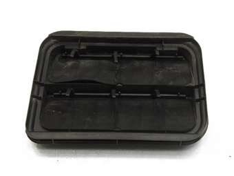 KRATKA WENTYLACYJNA TYŁ RENAULT CLIO IV KOMBI 7700838358