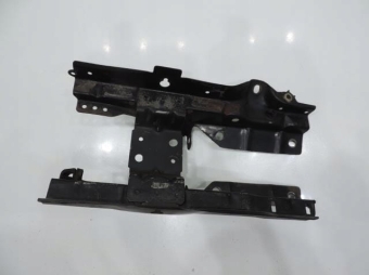 Podstawa Akumulatora Ford Mondeo Mk3 2.0 Tdci